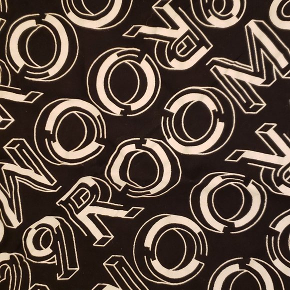 Refinery29 logo print Bandana from 29 Rooms - Picture 3 of 5